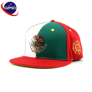 Casquette de baseball QZFSO personnalisée à visière plate, non structurée, bicolore, 5 panneaux, broderie 3D, pour le sport et l'extérieur au quotidien - Product Image 1