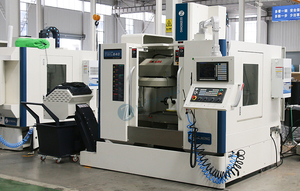 Trung tâm gia công chính xác cao giá tốt nhất Máy phay CNC 3 trục/<span class=keywords><strong>4</strong></span> trục/5 trục Vmc640 - Product Image 2