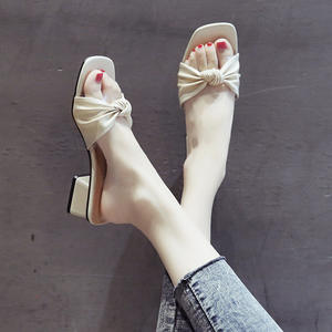 Chaussons pour femmes <span class=keywords><strong>Babouche</strong></span>, Babouches de créateur pour femme, nouveaux modèles, compensés, Bridget, pantoufles en peluche de luxe - Product Image 3