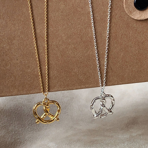 Collana <span class=keywords><strong>di</strong></span> pane Pretzel con cuore strass accento in stile maglione catena in acciaio inox personalizzabile <span class=keywords><strong>gioielli</strong></span> stravaganti - Product Image 3