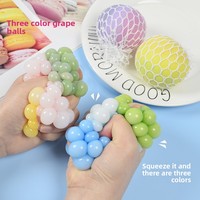 Jouets anti-stress en forme de raisin qui changent de couleur, jouets à presser, amusants et moelleux, en caoutchouc, emballage en boîte de couleur, en stock, vente en gros