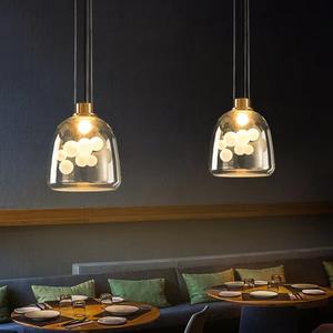 Lustre suspendu en verre de luxe nordique, design unique, petite taille, LED, hauteur réglable, pour salle à manger et maison - Product Image 1