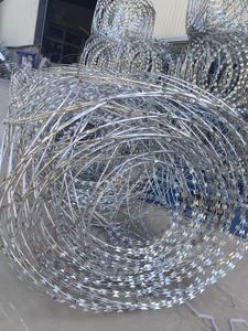 Meilleur prix fil de fer <span class=keywords><strong>barbelé</strong></span> Double fil galvanisé à chaud bobine de fil de <span class=keywords><strong>barbier</strong></span> - Product Image 4