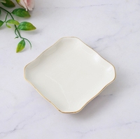 Plateau à bijoux carré en porcelaine blanche avec bord doré, plat décoratif en céramique pour bibelots