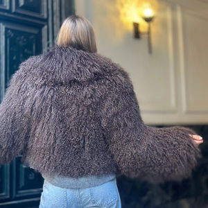 Giacca da Donna Corta RXFurs in Vera Pelliccia di Agnello di Mongolia con Ampio Collo Reversibile, in Lana di Pecora Naturale, Tinta Unita, Saldi Personalizzati - Product Image 2