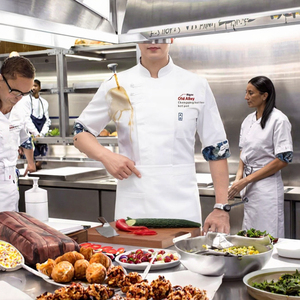 Uniformes de Chef Unisex Impermeables y Resistentes al Aceite, de Poliéster/Algodón Tejido, con Mangas Tres Cuartos, para Hoteles y Restaurantes - Product Image 3