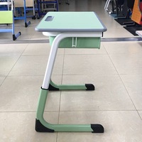 Mobilier classique pour école secondaire Pupitres Ensemble de bureaux et de chaises Accessoires Table pour enfants