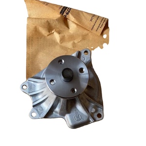 Excavator Engine Spare Part 4M40 4M41 Engine Oil Pump ME201735 4M40 4M41 Water Pump - Product Image 1