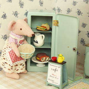 Mini Frigorifero in Metallo <span class=keywords><strong>Giocattolo</strong></span> per Bambini, Simulazione di Arredamento per Casa delle Bambole 1:12, Frigorifero in Miniatura per Scene BJD - Product Image 5