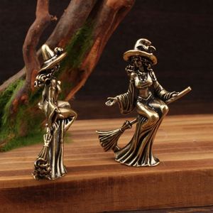 Figura <span class=keywords><strong>de</strong></span> Bruja <span class=keywords><strong>de</strong></span> Metal Hecha a Mano, con Nombre y Mensaje Grabados Personalizados, para Decoración del Hogar o Regalo - Product Image 3