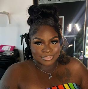 Kit Labbra Nude Marrone con Lucidalabbra Liquido Vegano Idratante e Matita Labbra Cremosa Cruelty Free con Logo Personalizzato - Product Image 5