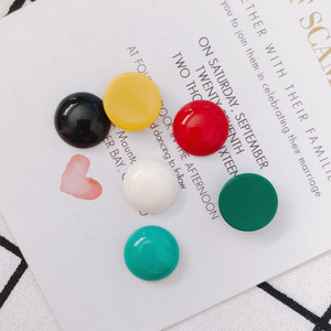 Bonito parche de botón de resina de colores de 16mm, abalorios redondos con reverso plano para pendientes, pinzas para el pelo, fundas para teléfono móvil, accesorios de decoración - Product Image 1