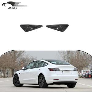 Prepreg คาร์บอนไฟเบอร์ด้านข้างกันชนกล้องช่องระบายอากาศฝาครอบสำหรับ <span class=keywords><strong>Tesla</strong></span> รุ่น<span class=keywords><strong>3</strong></span> & <span class=keywords><strong>Y</strong></span> 2020 <span class=keywords><strong>2022</strong></span> - Product Image 1