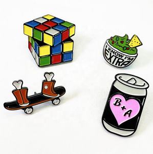 Broches en métal personnalisables, émail doux/dur, emblèmes magnétiques, broche pour vêtements, logo, épingles de revers pour chapeaux, badges, anime - Product Image 1