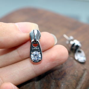 yunnique <b>Stud</b> <b>Earrings</b> Titanium Steel Zipper Head <b>Black</b> Diamond Claw Setting Fashion Jewelry - Product Image 2