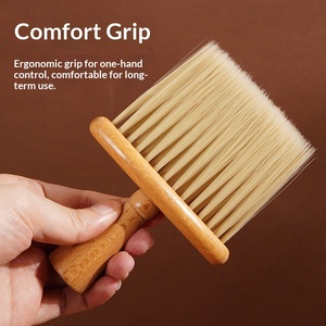 Brosse à barbe en bois <span class=keywords><strong>de</strong></span> hêtre durable <span class=keywords><strong>de</strong></span> haute <span class=keywords><strong>qualité</strong></span> avec poils doux, idéale pour l'entretien quotidien <span class=keywords><strong>de</strong></span> la barbe masculine - Product Image 3