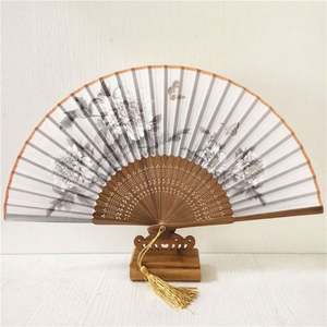 Abanicos de Seda Chinos Hechos a Mano de 21 cm, Abanicos de Bambú Portátiles Ecológicos para Mujer, Diseño de Dibujos Animados de Flores y Ángeles para Verano - Product Image 4