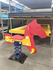 Planche PE à prix réduit <span class=keywords><strong>Jeux</strong></span> de parc d'attraction pour enfants Cheval à bascule Autres jouets à pédaler en plein air Terrain de jeu pour enfants Cavalier à <span class=keywords><strong>ressort</strong></span> - Product Image 2