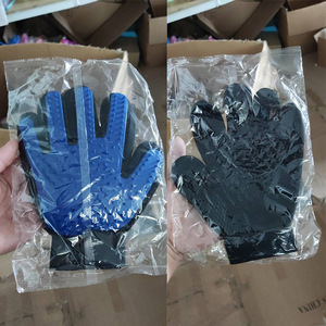 Guantes de aseo para mascotas Yihong, de goma azul, para la mano derecha, para eliminar el pelo de perros y gatos durante el baño. - Product Image 2