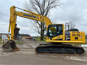 Precio Económico para Excavadora de Cadenas PC240 Usada en Japón con Motor en Venta - Product Image 2