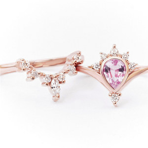 Set di Anelli per Coppie con Design a Corona, Accento Rosa, Elegante in Lega di Rame, Regolabile, Gioielli alla Moda, Idea Regalo - Product Image 2