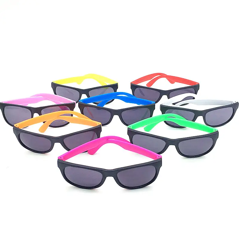 Unisex Mix Color Classic 80's Promoção Casamento Aniversário Quadro Preto Barato Plastic Party Sunglasses Para Adultos CE