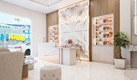 Boutique de maquillage moderne Design d'intérieur îlot double face personnalisé comptoir de boutique de cosmétiques en bois contreplaqué MDF