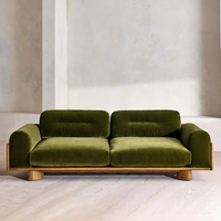 Canapé en bois massif de style rétro américain, avec accoudoirs droits et revêtement en velours vert, meubles de salon de style français du milieu du siècle
