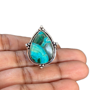 Bague élégante en argent sterling 925 avec pierre précieuse turquoise tibétaine naturelle taille poire et sertissage clos, vente en gros, pour occasions spéciales - Product Image 1