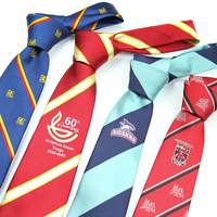 Corbatas Formales Personalizadas de Alta Calidad OEM para Hombre, Corbata de Poliéster a Rayas Rojas y Azul Marino con Logotipo Tejido Personalizado, Uniforme Escolar