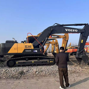 รถขุดตีนตะขาบ Volvo EC240 มือสองคุณภาพสูง ขนาด 24 ตัน ระบบไฮดรอลิก พร้อมเครื่องยนต์ เกียร์ และปั๊มเดิมๆ ได้รับการรับรองมาตรฐาน CE - Product Image 2
