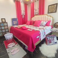 Ensemble de literie de luxe 30 pièces King Size en gros avec rideaux, taies d'oreiller, tapis et accessoires OEM ODM