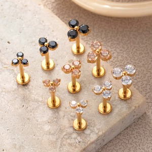 <span class=keywords><strong>Piercing</strong></span> Labret con Pétalos de Flores para <span class=keywords><strong>Labio</strong></span> con <span class=keywords><strong>Centro</strong></span> de Circonita Cúbica que Mejora la Apariencia, <span class=keywords><strong>Piercing</strong></span> de Aleación de Titanio ASTM-F-136 - Product Image 1