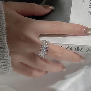 Bague en argent pur S925 plaquée or, zircon brossé, design de niche, simple, tendance, vintage, géométrique, micro-incrustée - Product Image 2