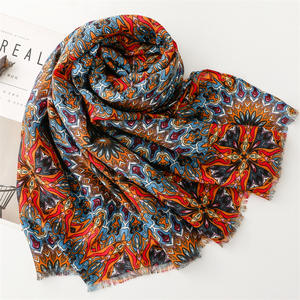 <span class=keywords><strong>ผ้า</strong></span><span class=keywords><strong>คลุม</strong></span>ไหล่ลายดอกไม้สไตล์วินเทจแบบชาติพันธุ์  <span class=keywords><strong>ผ้า</strong></span><span class=keywords><strong>คลุม</strong></span>ชายหาด  ออกแบบเองได้  <span class=keywords><strong>ผ้า</strong></span><span class=keywords><strong>คลุม</strong></span>ฮิญาบสำหรับผู้หญิงมุสลิม  <span class=keywords><strong>ผ้า</strong></span>พันคอขนาดใหญ่ยาว - Product Image 2