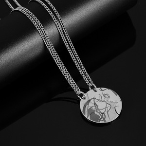 Collar minimalista con colgante de asta de ciervo, colgante redondo de acero dorado de 30 mm, para parejas, uso diario, regalo - Product Image 2