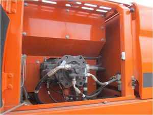 Excavadora Usada Doosan Dx225lc de 25 Toneladas, Operación Manual, Original de Corea, Excavadora de Ruedas Doosan de Segunda Mano - Product Image 4