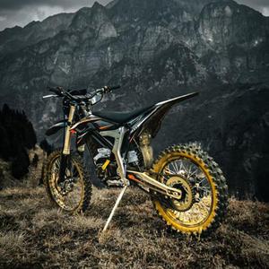 Motocicleta con Caja de Cambios de Alto Torque para Subir Pendientes Pronunciadas y Terrenos con Gradientes Extremos - Product Image 3