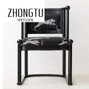 เฟอร์นิเจอร์ห้องนั่งเล่นสไตล์โมเดิร์นเรโทรแบบฝรั่งเศส สีดำหรูหรา เก้าอี้ทานอาหารลายเสือดาวสำหรับห้องโถงโรงแรม ทำจากไม้เนื้อแข็ง - Product Image 6