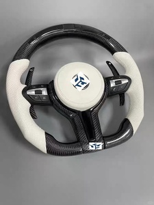 Volante de Fibra de Carbono con Diodos LED Personalizado para BMW Serie <span class=keywords><strong>F</strong></span> M3 M4 M5 M8 F10 F30 F20 F80 F90 F82 F88 F32 F38 - Product Image 3