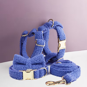 Expédition rapide réglable doux rose Teddy polaire chien harnais ensemble collier et laisse en silicone personnalisés avec décoration de rivet - Product Image 3