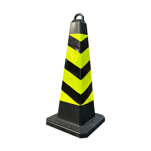 Cono de Tráfico Cuadrado de Espuma EVA Negra de 720 mm, Marco de Plástico HDPE de Alta Visibilidad, Barrera de Seguridad Reflectante para Carreteras - Product Image 3