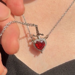 Regalo de San Valentín, Collar de Acero Inoxidable con Corazón de Cristal Rojo y Espadas para Hombre y Mujer, Juego de Collares a Juego para Parejas - Product Image 2