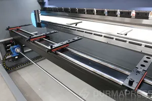 Novo design CNC 300T4000 Prensa dobradeira Máquina dobradeira de placa de alumínio