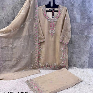 Salwar Kameez Star Chinnon pour femmes - Vêtement de fête toutes saisons, séchage rapide avec palazzo - Product Image 1