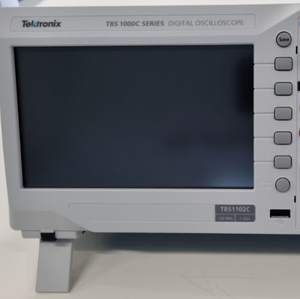 Excellent rapport qualité-prix pour les oscilloscopes numériques de la série TBS1000 : TBS1102C, TBS1052C, TBS1072C, TBS1202C - Product Image 1