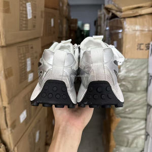 Zapatos Casuales de Hombre de Alta Calidad, Diseño Moderno, Suela Gruesa, Deportivos, Venta al Por Mayor de Fábrica - Product Image 2