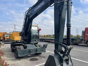 รถขุดฮุนได 210vs มือสอง พร้อมชิ้นส่วนหลัก ได้แก่ มอเตอร์ เครื่องยนต์ เกียร์บ็อกซ์ และปั๊มเกียร์ - Product Image 4