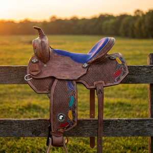 Selle d'équitation western artisanale avec décorations en cuir pour les aventures équestres sur sentiers, l'utilisation à la ferme et à l'écurie - Product Image 1