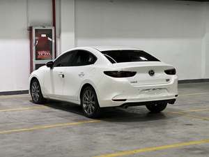 <span class=keywords><strong>2021</strong></span> Changan <span class=keywords><strong>Mazda</strong></span> <span class=keywords><strong>3</strong></span> Axela <span class=keywords><strong>Sedan</strong></span> usado 6,1-8L gasolina barato automático conducción a la izquierda asientos de cuero techo solar panorámico para adultos - Product Image 2